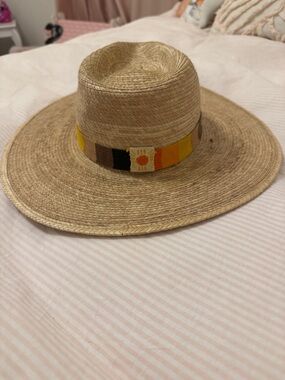 Sunshine Tienda Rosita Palm Hat with Pink Band